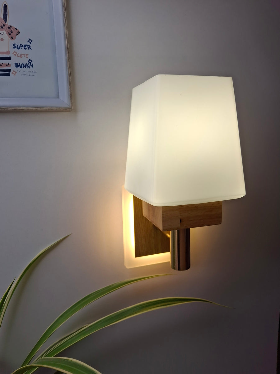 Creative Wood Wall Lantern Modern Simple Wall Light