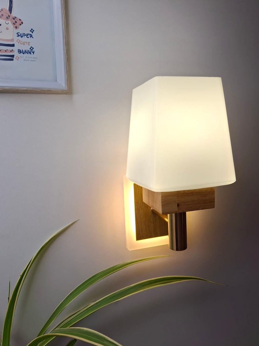 Creative Wood Wall Lantern Modern Simple Wall Light