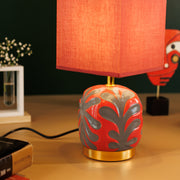 Nordic Simple Ceramic Vase Table Lamp- Red