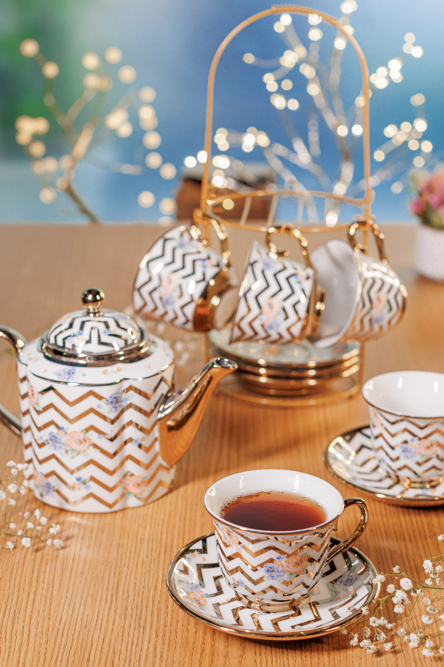 Wave Golden color 14 tea Cup set