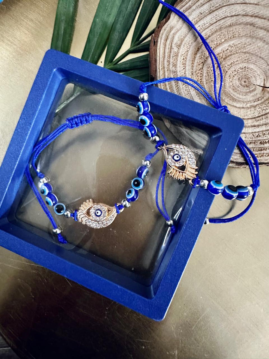 Diamond evil eye band